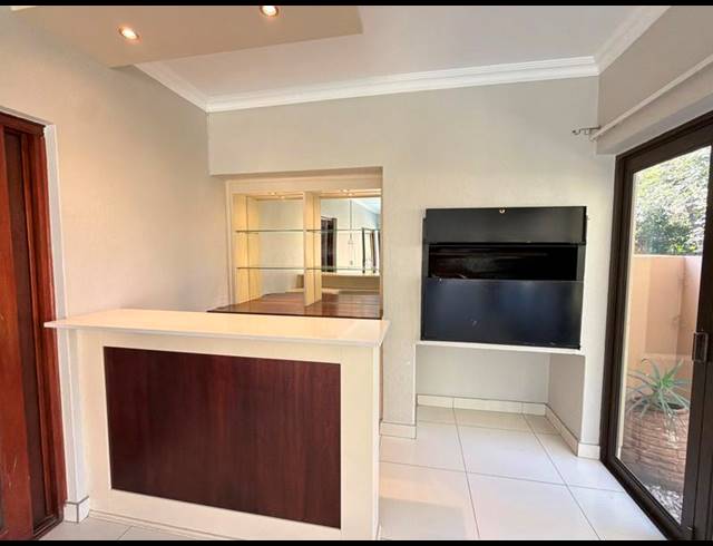 4 BEDROOM PROPERTY TO RENT IN MAROELADAL